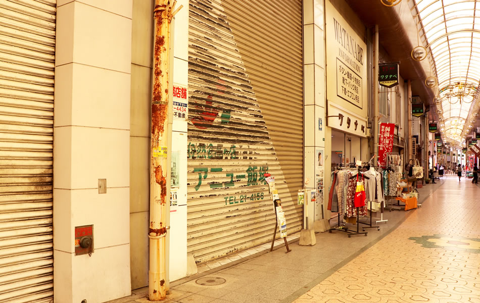 ①旧アニュー前